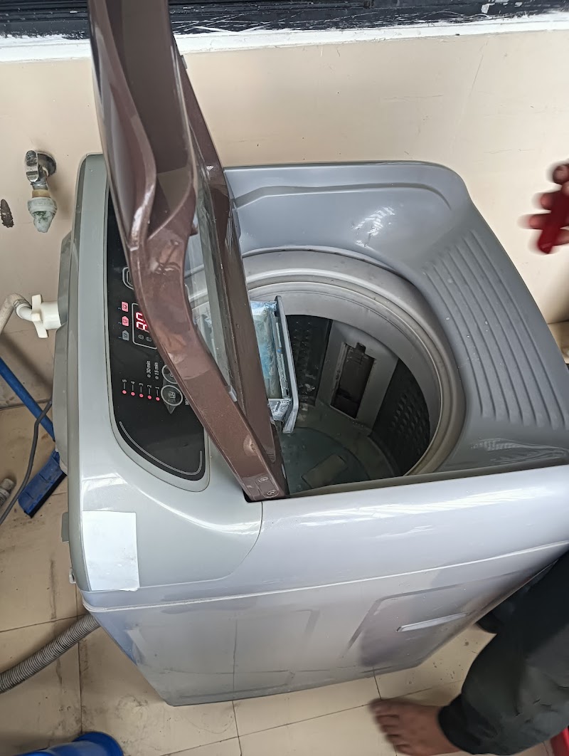 24x7 Servicecenter indore - AC/Air conditioning/Refrigerator/Fridge/Washing Machine Repair Service Center Vijay Nagar Indore - AC Service in Sector MR-4, Indore