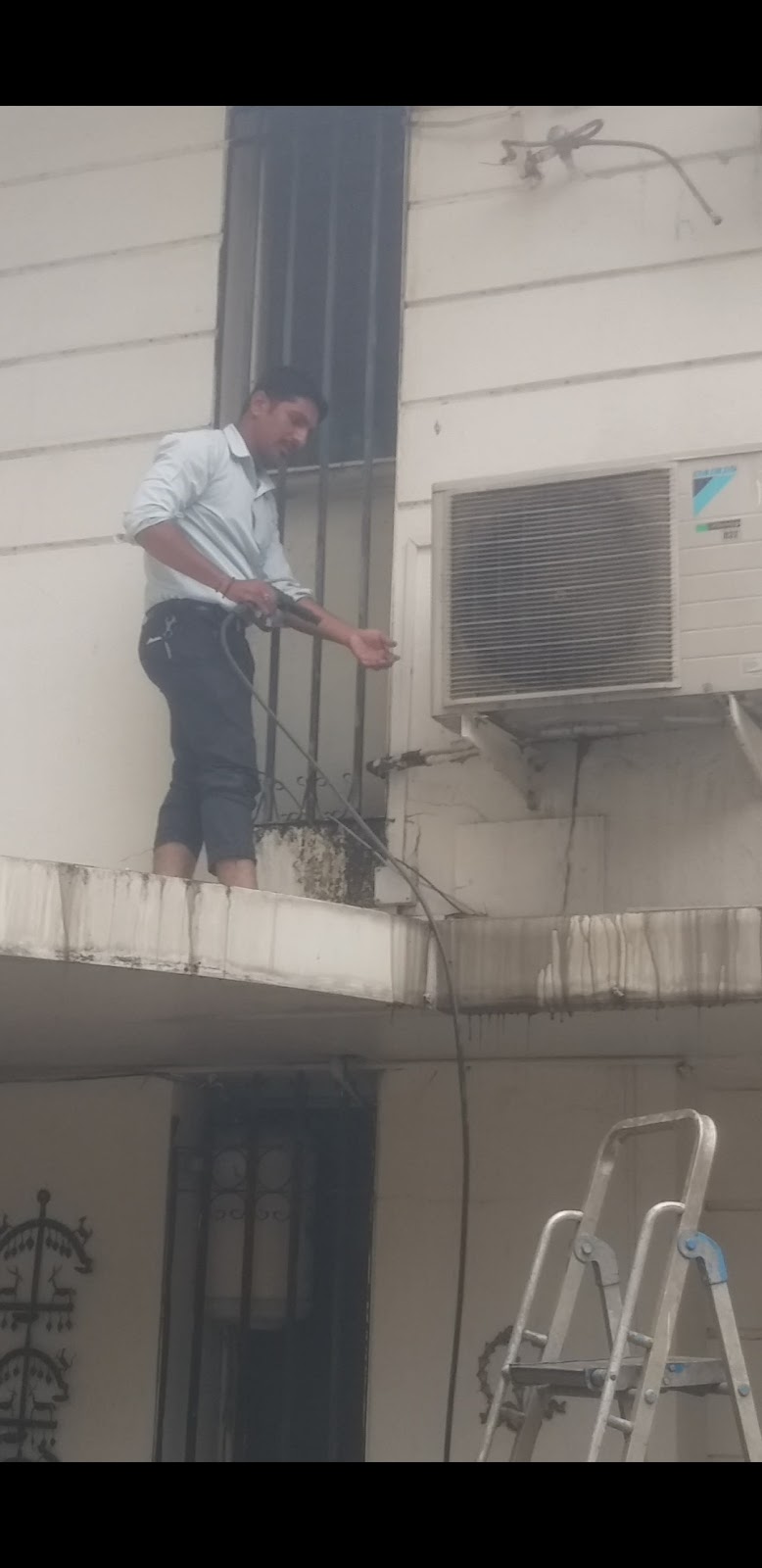 AC DAIKIN ALI SERVES CENTER IN PUNE