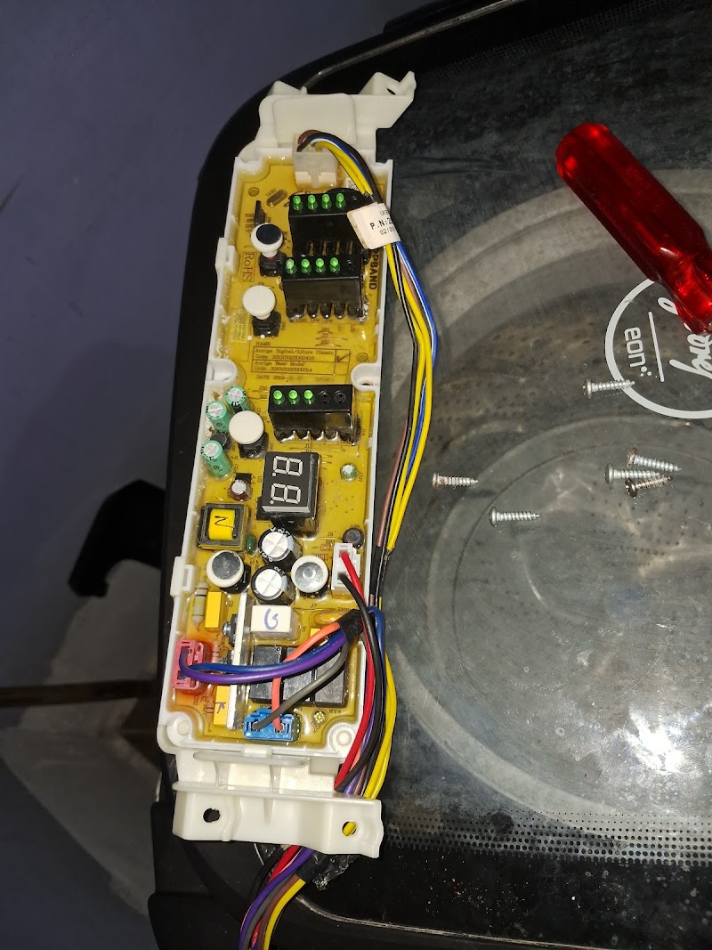 AJ SERIVICES | ELECTRONICS REPAIRS | FRIDGE RESELLERS - AC Service in Beltola Tiniali, Guwahati