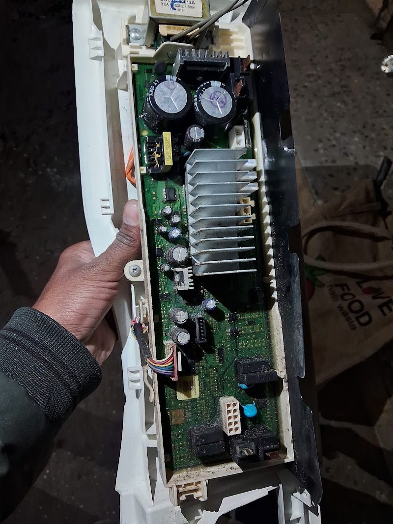 Ambika Air Conditioning | Best Ac , Washing Machine, Refrigerator Repairing Service Nashik - AC Service in Priyanka Garden, Nashik