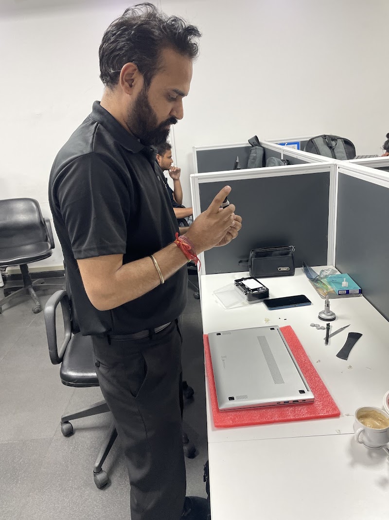 Authorised Samsung CE Service Center - Respire Services - AC Service in Industrial Area Phase I, Chandigarh