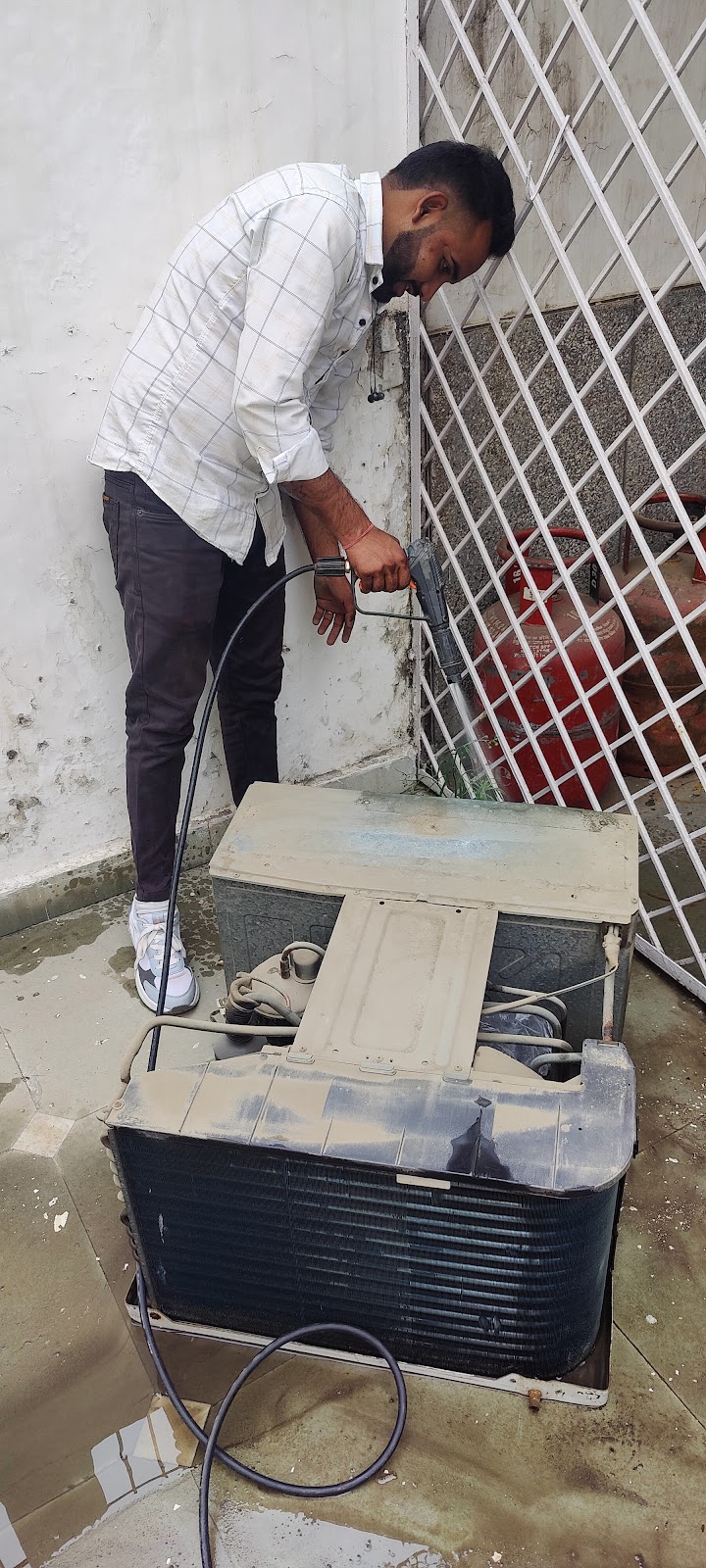 Bharat ac service repair shop - AC Service in Sector 56, Gurugram