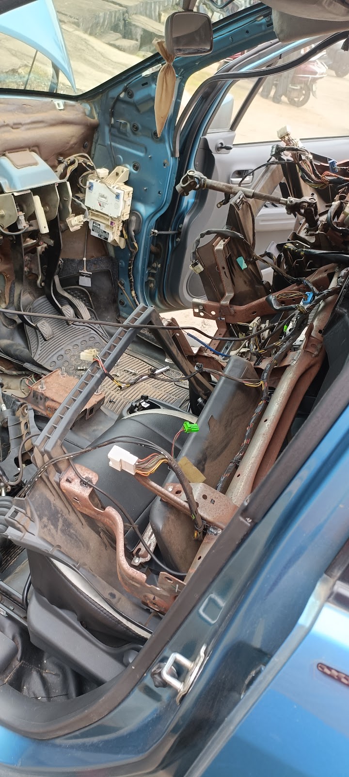 BHUBANESWAR CAR A/C - AC Service in Mahaveer Nagar, Bhubaneswar