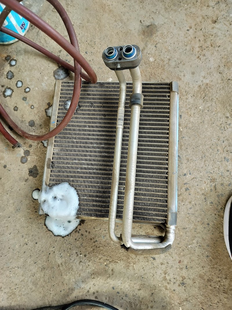 Freezeline Car AC - AC Service in Medical Garha, Jabalpur