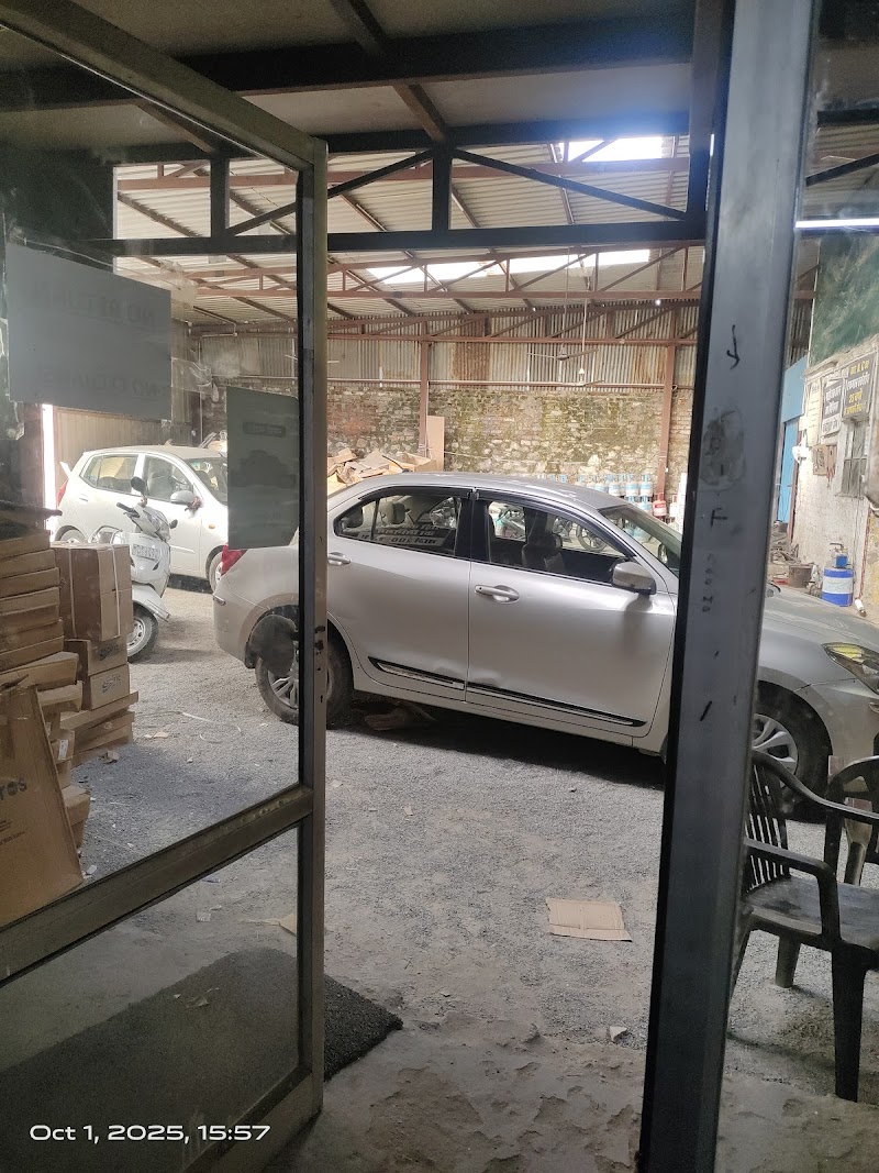 Gujrat Car A/C - AC Service in Shabri Colony, Udaipur