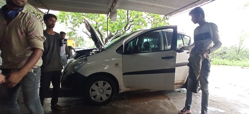 Gujrat Car A/C - AC Service in Shabri Colony, Udaipur
