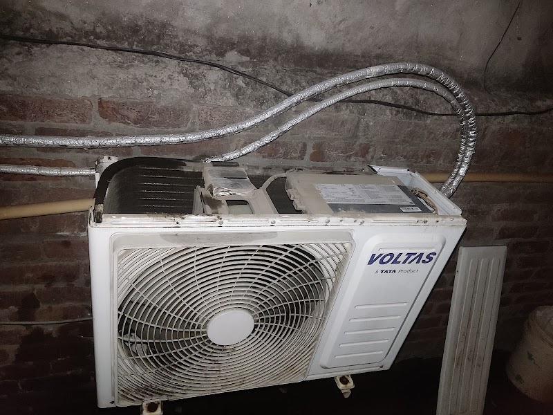 Hi-Tech Air Refrigeration & Conditioner - AC Service in Indirapuram, Ghaziabad