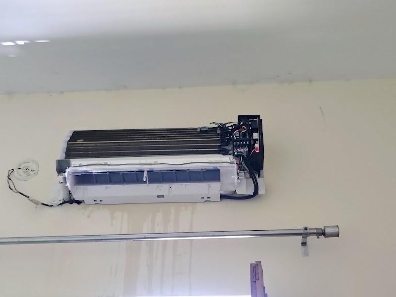 Kanha Aircon Electronics Care - AC Repair, Rental, Sell your old AC Services in Agra - AC Service in Sector 13, Agra