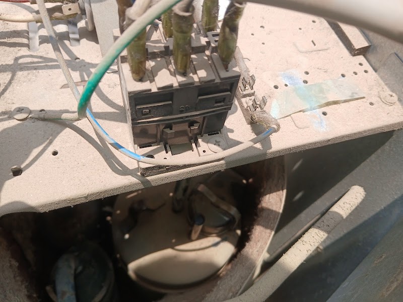 MR. Mechanic Ac service in Faridabad - AC Service in Saran, Faridabad