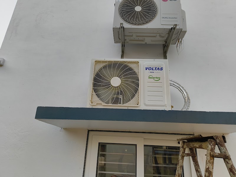 Om Sai Traders Jabalpur | Bluestar, Career, Midea Service Center - AC Service in Vijay Nagar, Jabalpur