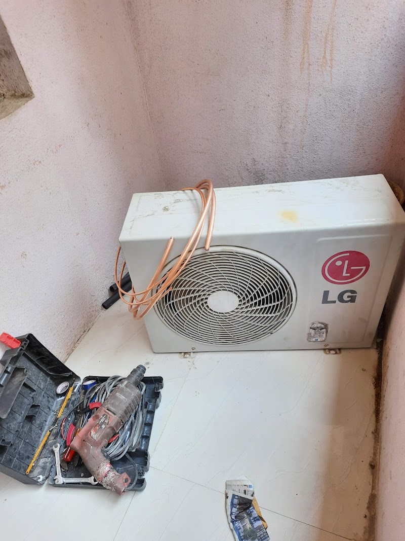 Omkar Refrigeration - Ac, washing machine, fridge repair servicing in Pimple Saudagar, Thergaon, Wakd, Aundh, Baner, Bavdhan - AC Service in Ashok Society, Pune