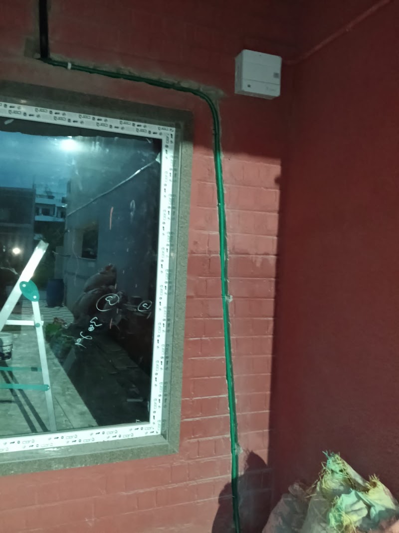 R.K ENTERPRISES AIR CONDITONER REPAIR AND SERVICE - AC Service in Pm Sainaath Colony, Indore