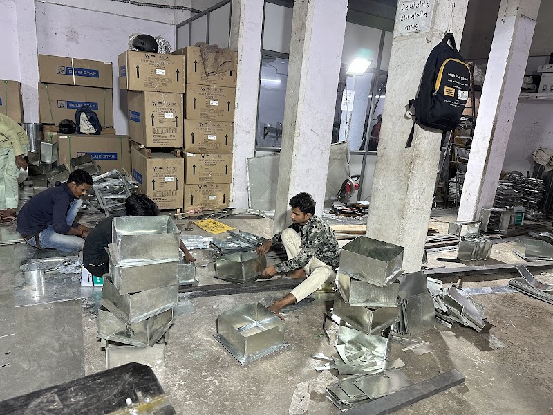 Shreeji HVAC & R Trading LLP - AC Service in Laxmi Nagar, Surat