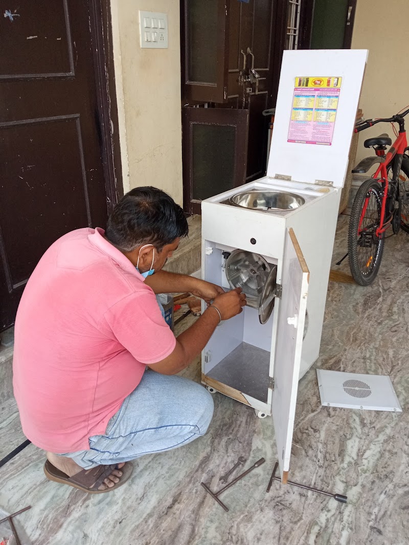 Shreeji refrigeration Navratan complex udaipur - AC Service in Bhuwana, Udaipur