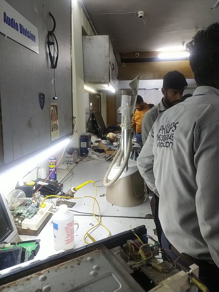 Sunil Distributor : Authorized Philips & Videocon Service Center - AC Service in Near Vishal Mega Mart, Bhopal