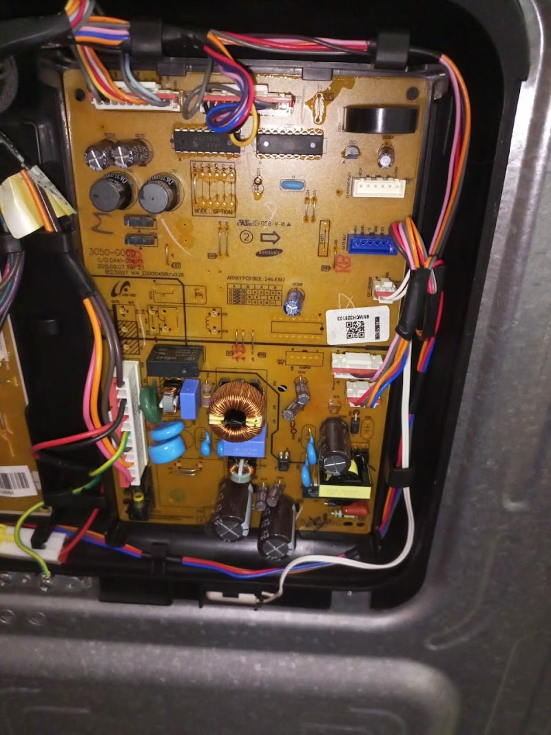 Thapliyal refrigeration & air-conditioner services - AC Service in Nehrugram, Dehradun