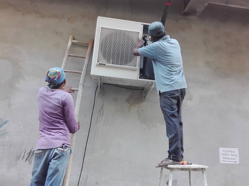 TriCity AirConditioner Reparing Shop (HITACHI & GODREJ, WHIRLPOOL, VOLTASAUTHORISED SERVICE CENTER) - AC Service in LB Nagar, Warangal