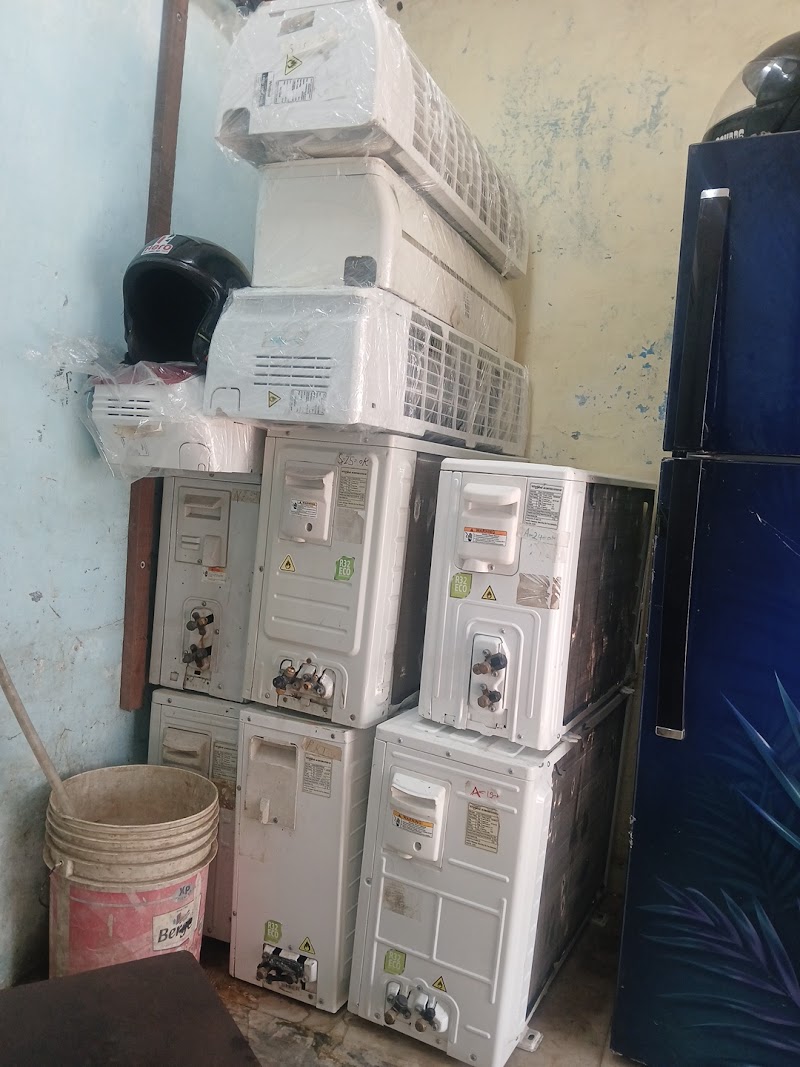 Unique refrigeration service centre near kurmanchal nager Bareilly
