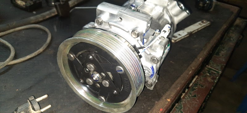 Universal Auto Air Conditioners - AC Service in Thillai Nagar, Tiruchirappalli