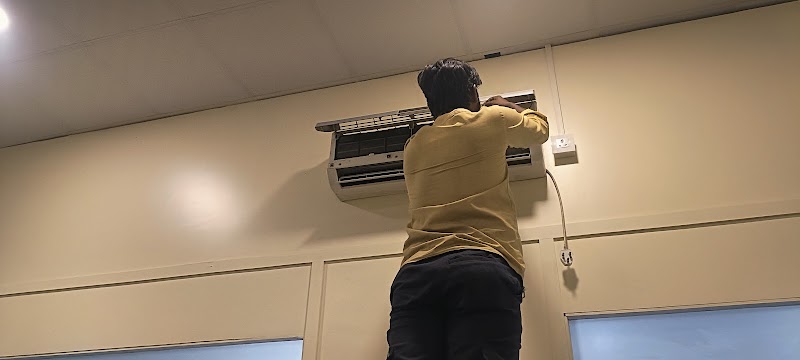 Varsi Refrigeration - AC Service in Pimpri Colony, Pimpri-Chinchwad