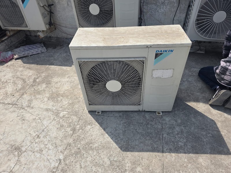 Weather Zone – AC Repair & Installation Services | Gas Filling Service & Home Appliance Service in Indore - AC Service in Savindnagar, Indore